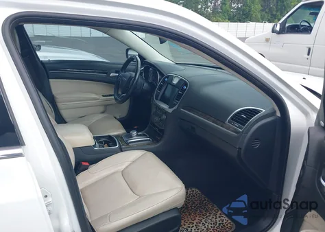 2016 Chrysler 300C из США, поврежденный, VIN 2C3CCAEG0GH170532